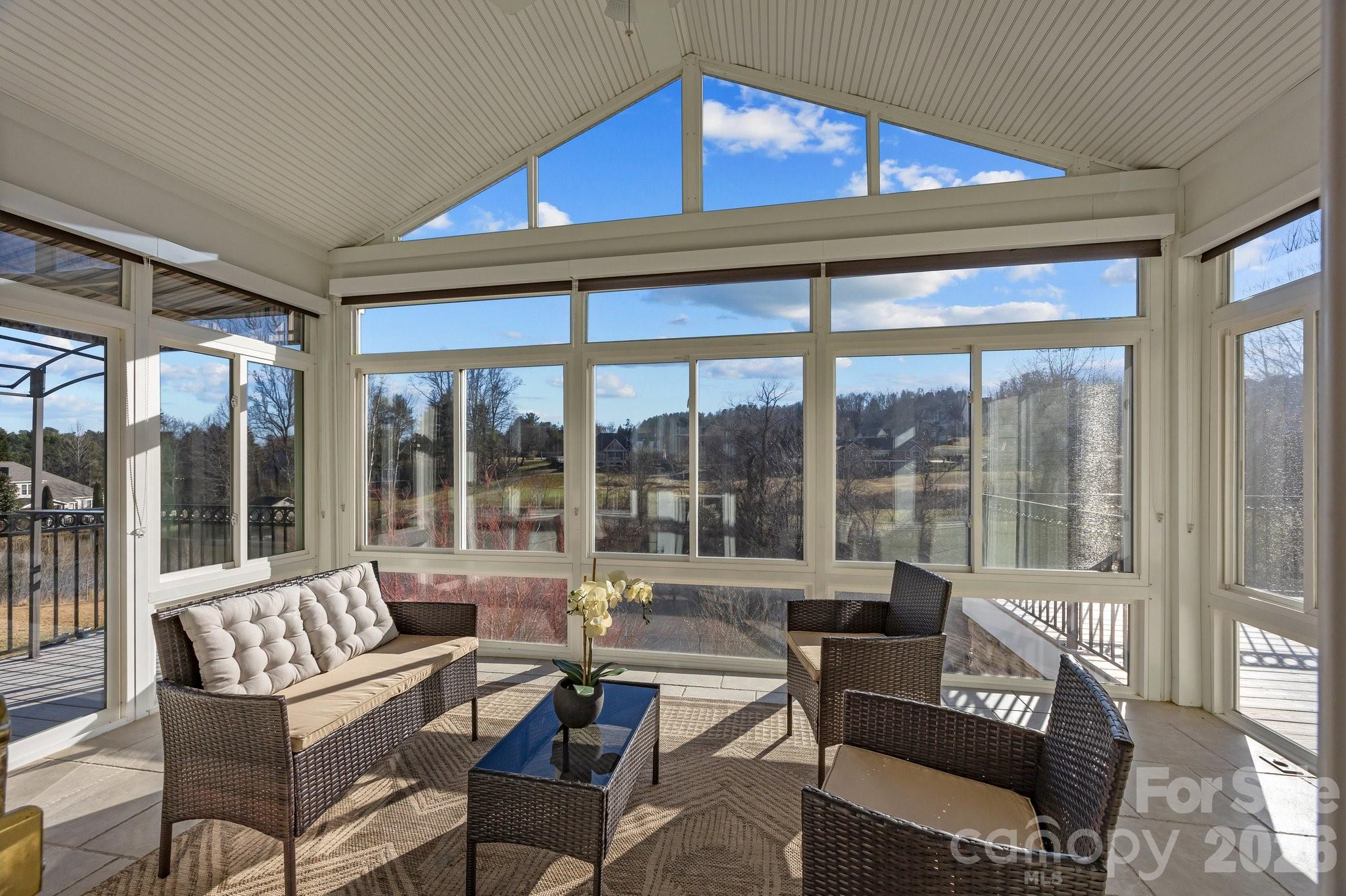 High Vista Falls - Residential