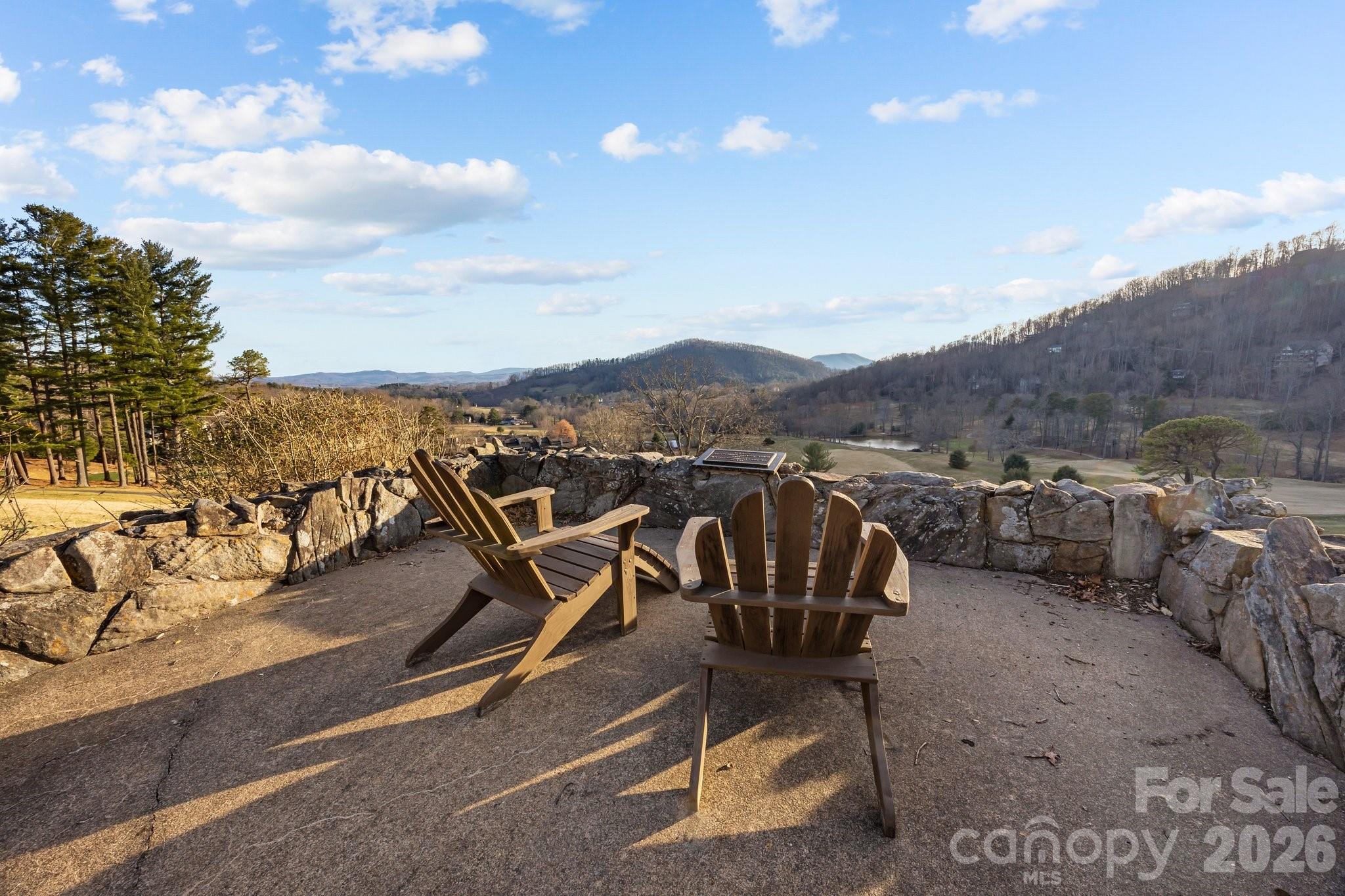 High Vista Falls - Residential