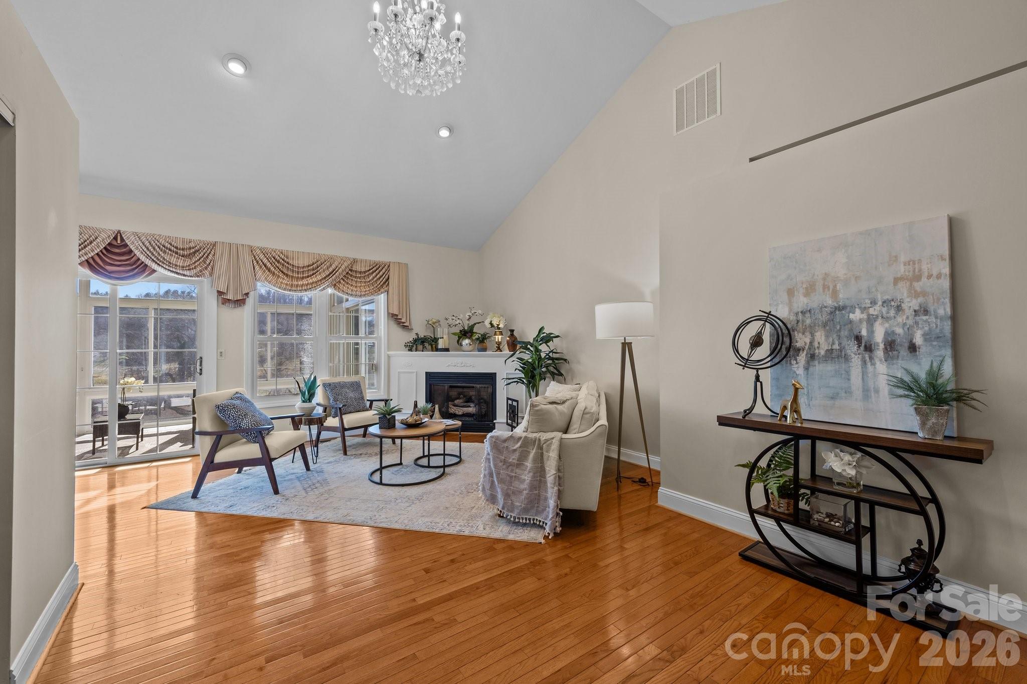 High Vista Falls - Residential