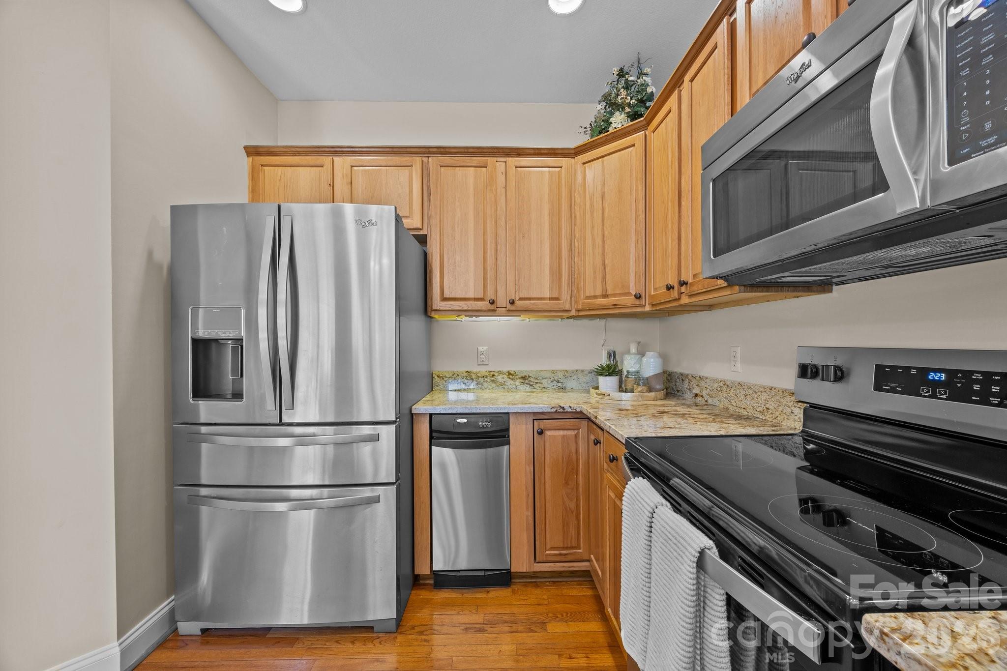 High Vista Falls - Residential