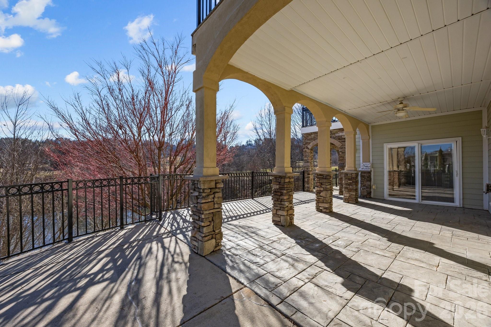 High Vista Falls - Residential