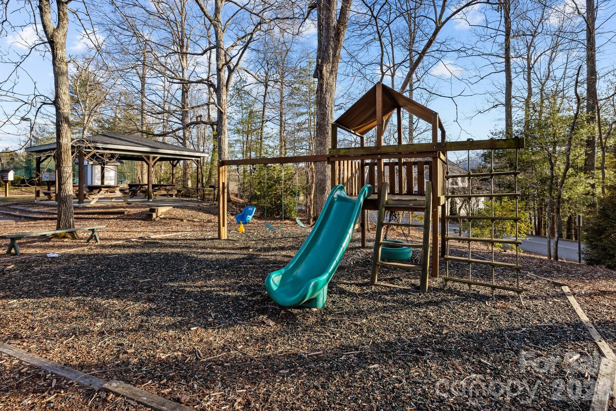 High Vista Falls - Residential