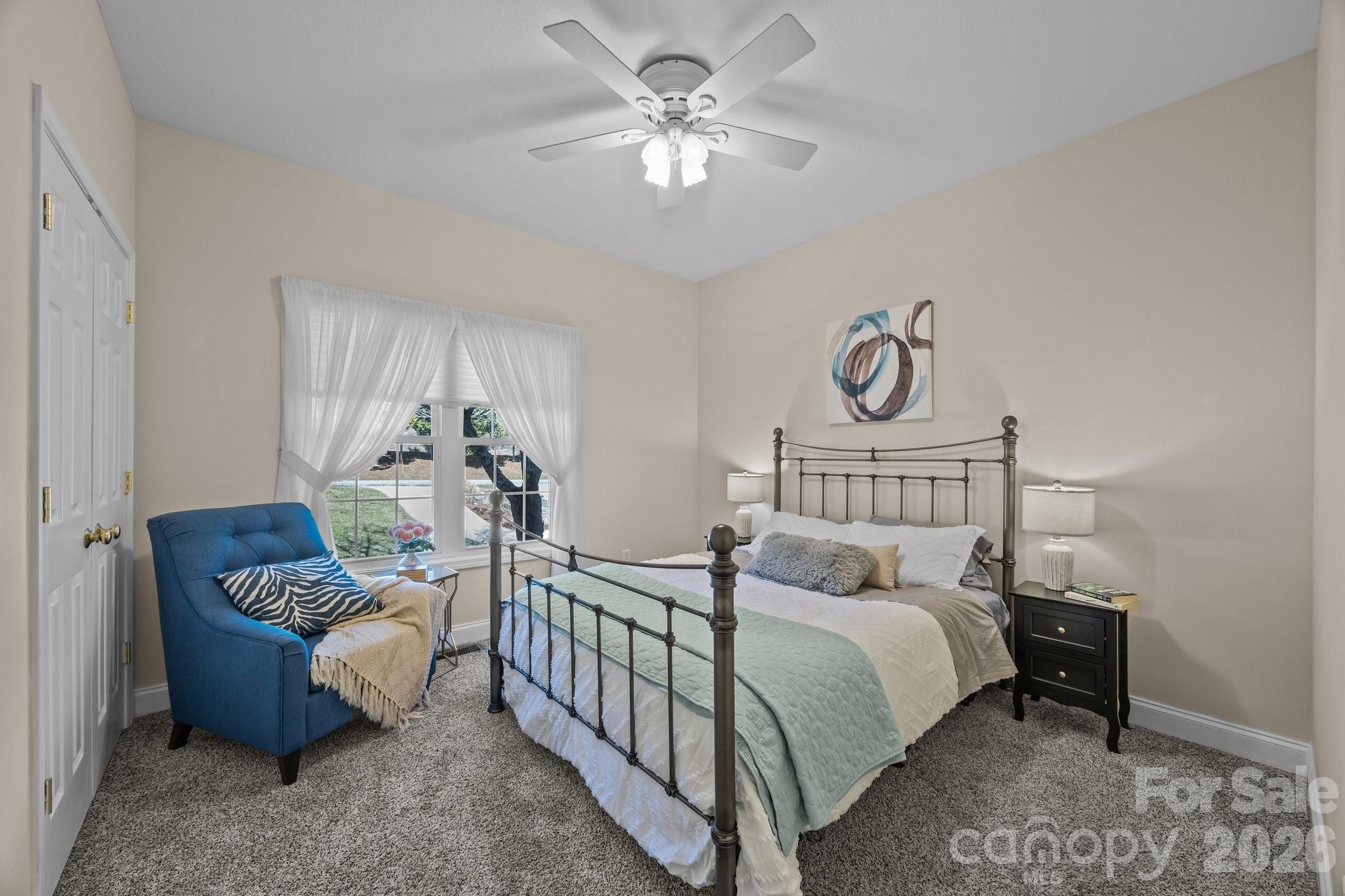 High Vista Falls - Residential