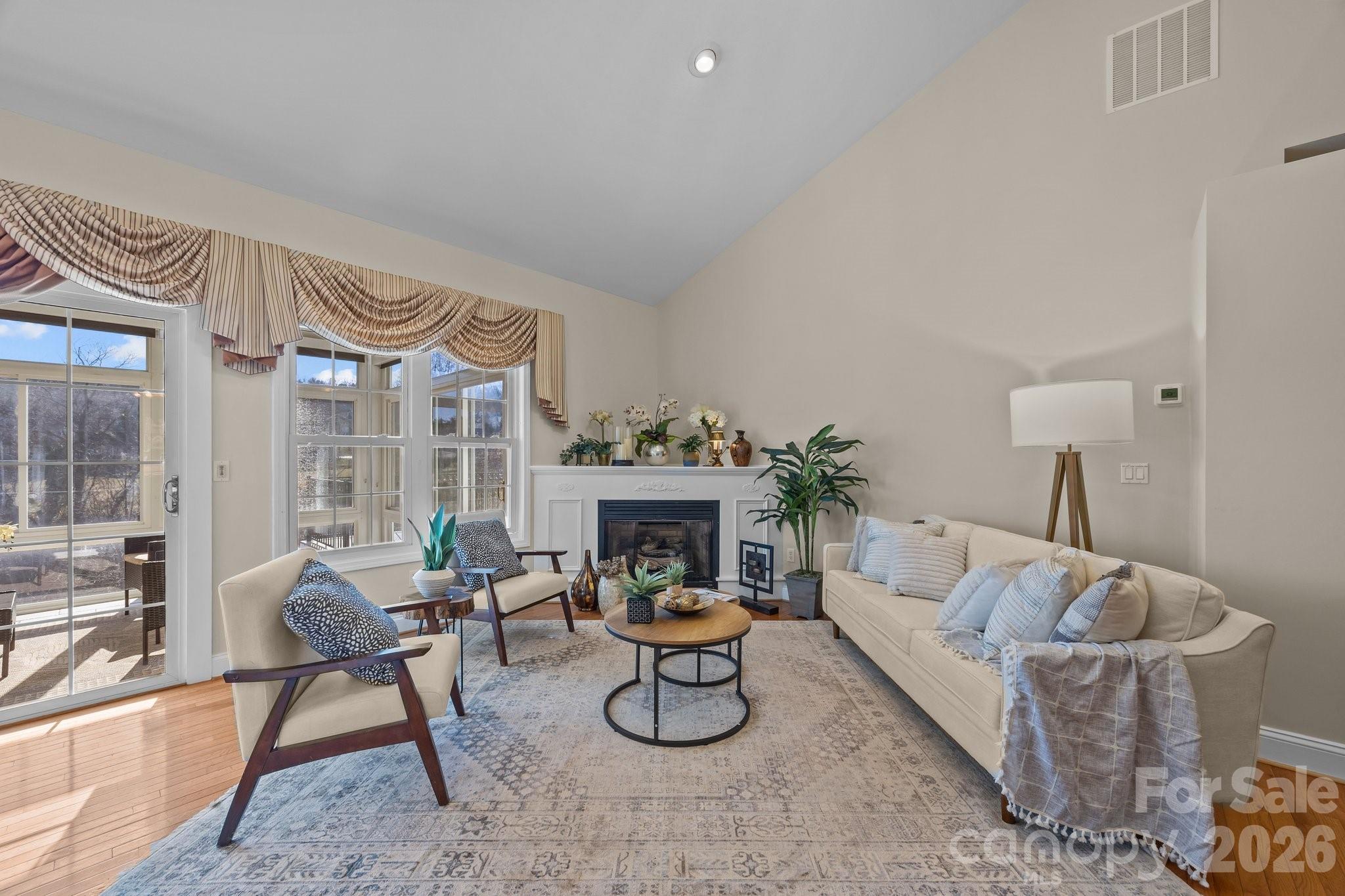 High Vista Falls - Residential