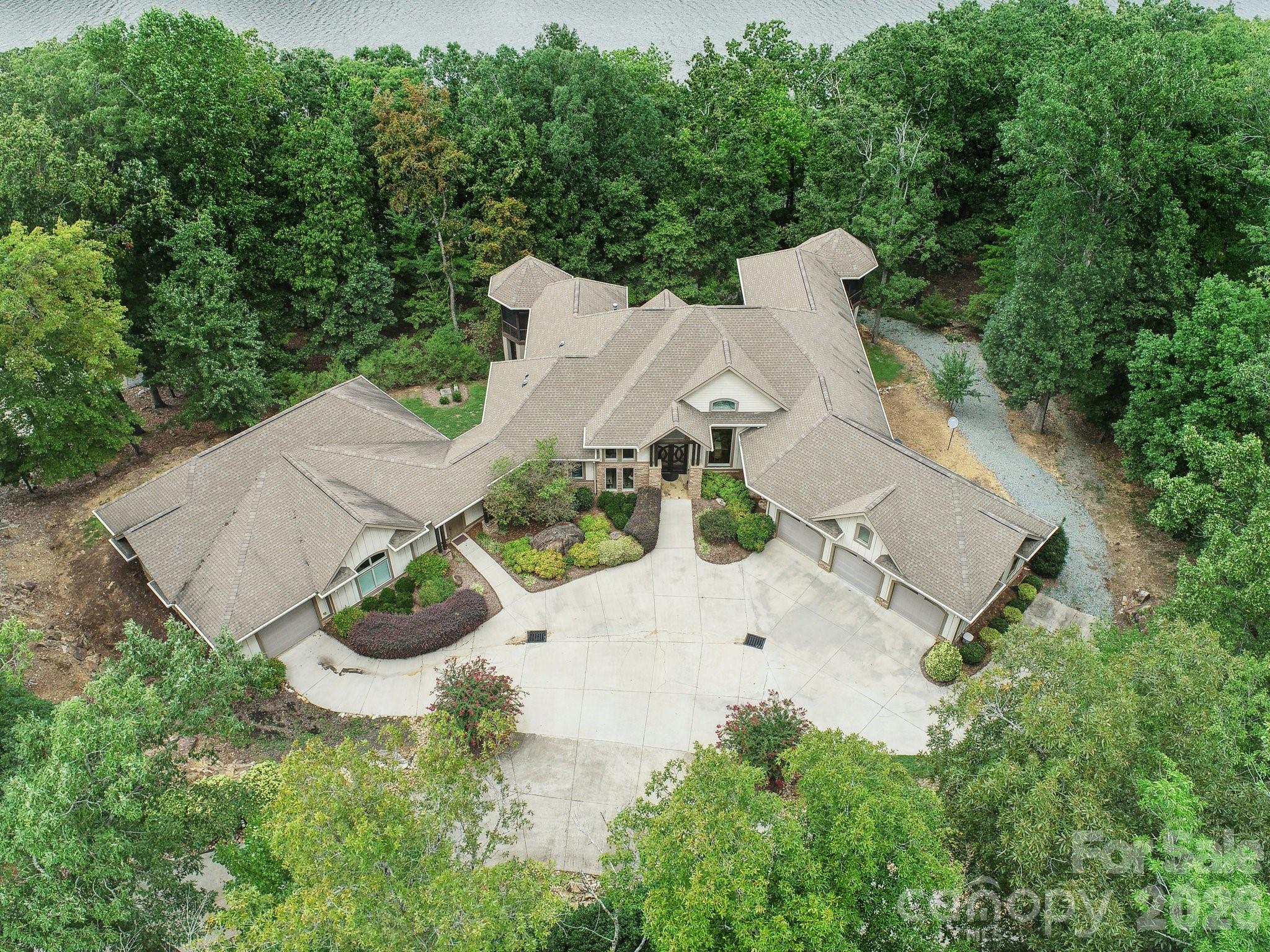 Denton, North Carolina, 27239, United States, 4 Bedrooms Bedrooms, ,7 BathroomsBathrooms,Residential,Active,1749263