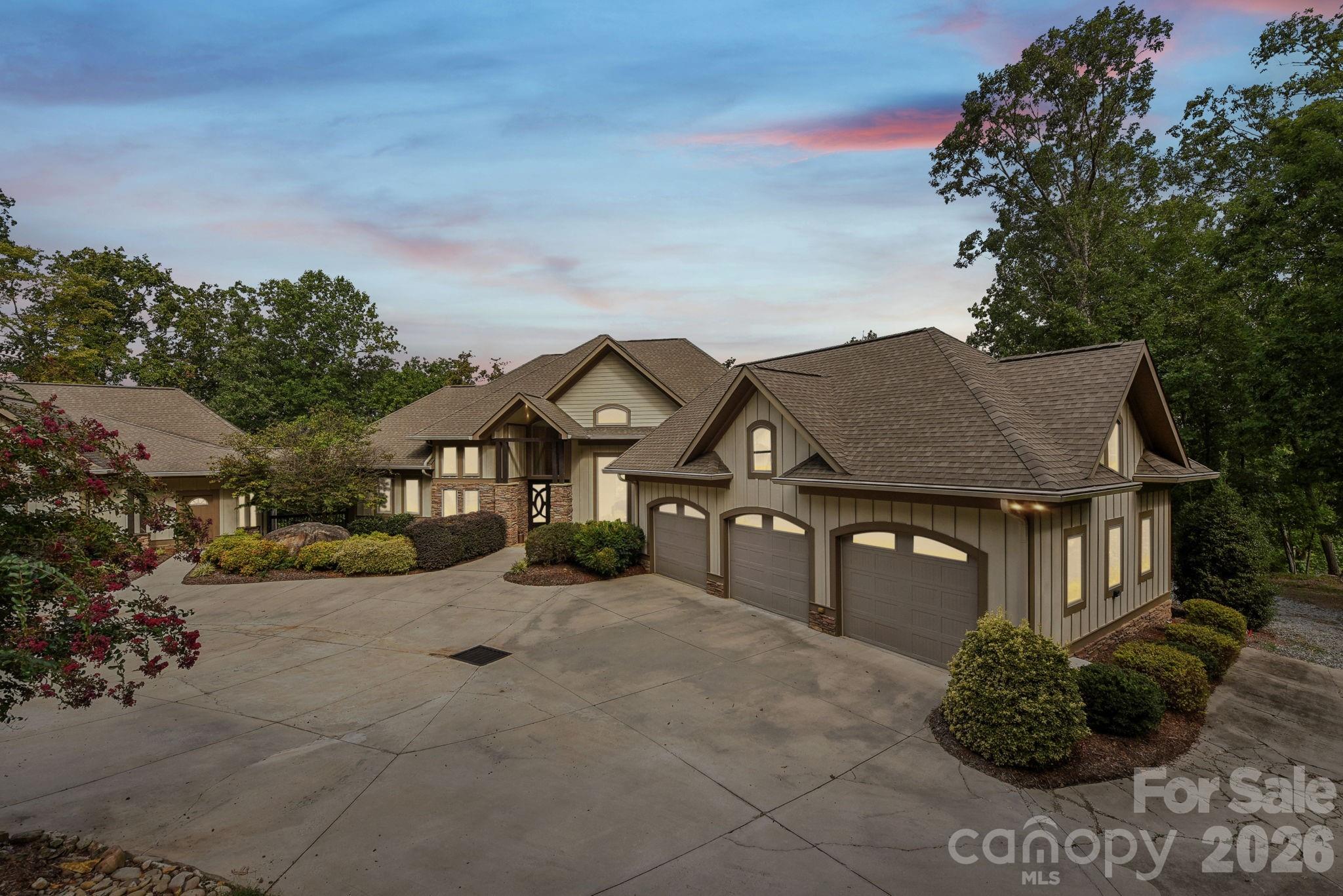 Denton, North Carolina, 27239, United States, 4 Bedrooms Bedrooms, ,7 BathroomsBathrooms,Residential,Active,1749263