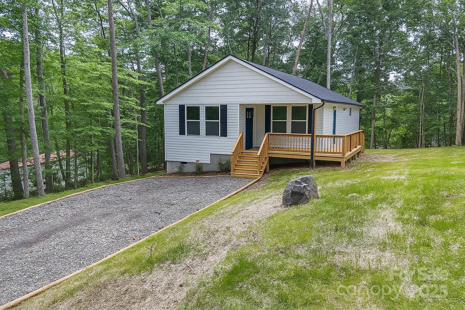 10 Fair Bluff Lane