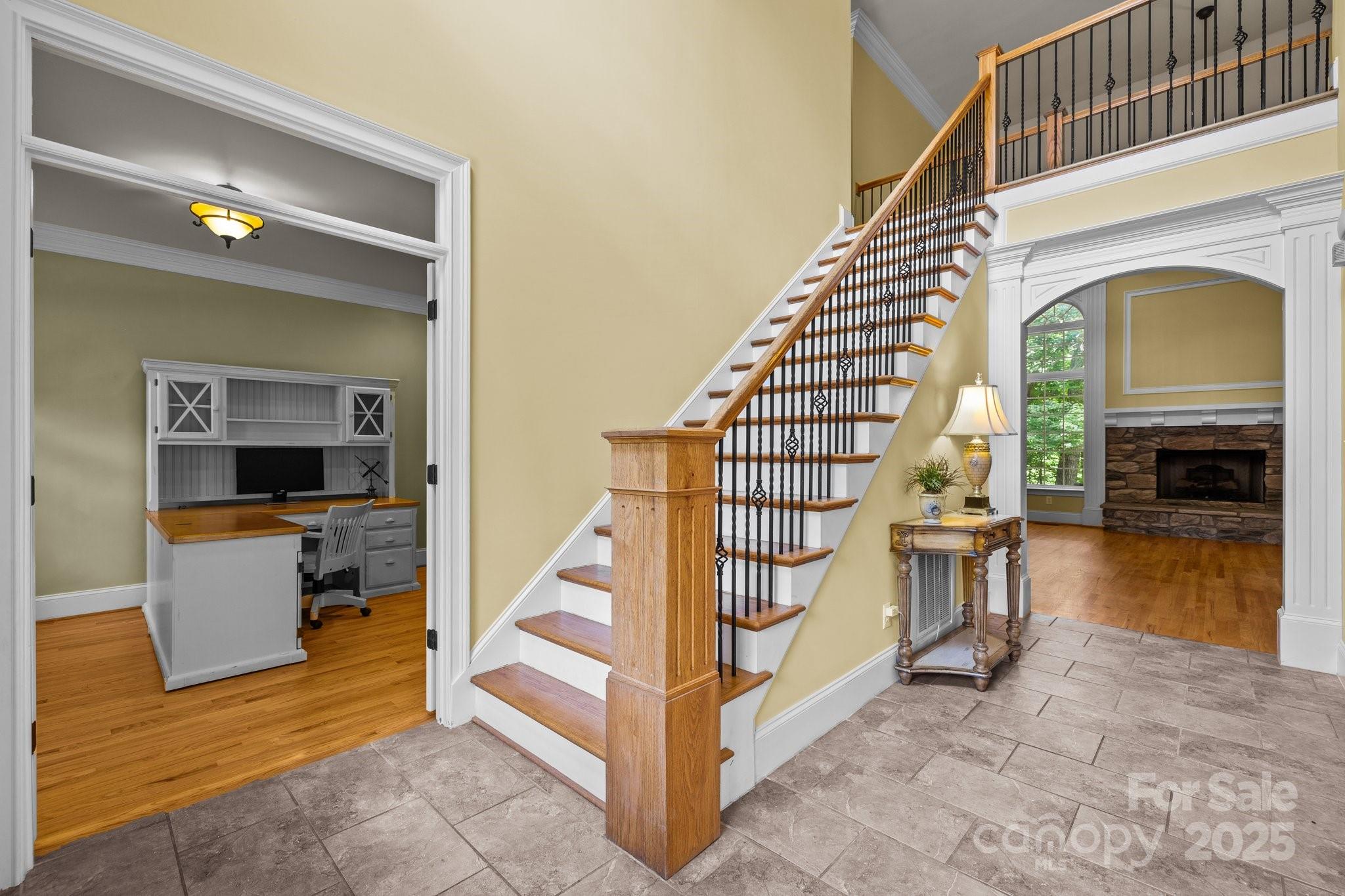 6565 Robin Hollow Drive