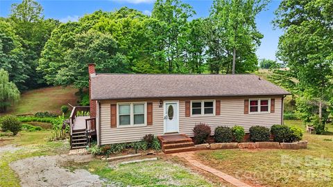 Photo of 169 Hemingway Lane, Statesville, NC 28625 (MLS # 4381786)