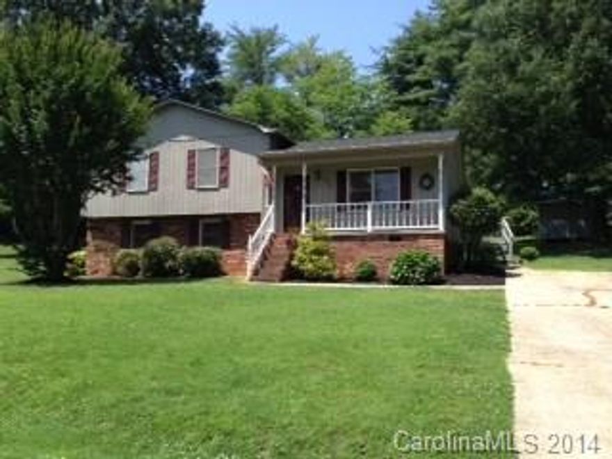 New roof, new gutters, 2 lots & priced below tax value! Affordable in-town living, move-in ready & close to everything. 3 BR, 1BA home nestled in the heart of Taylorsville, walking distance to shopping! Cheaper than rent! Bring your 1st time home buyer today