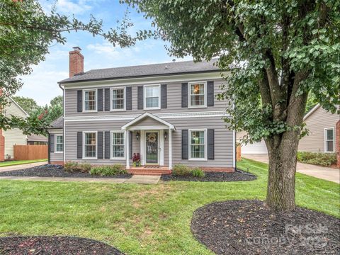 8715 Parkchester Drive Charlotte NC 28277