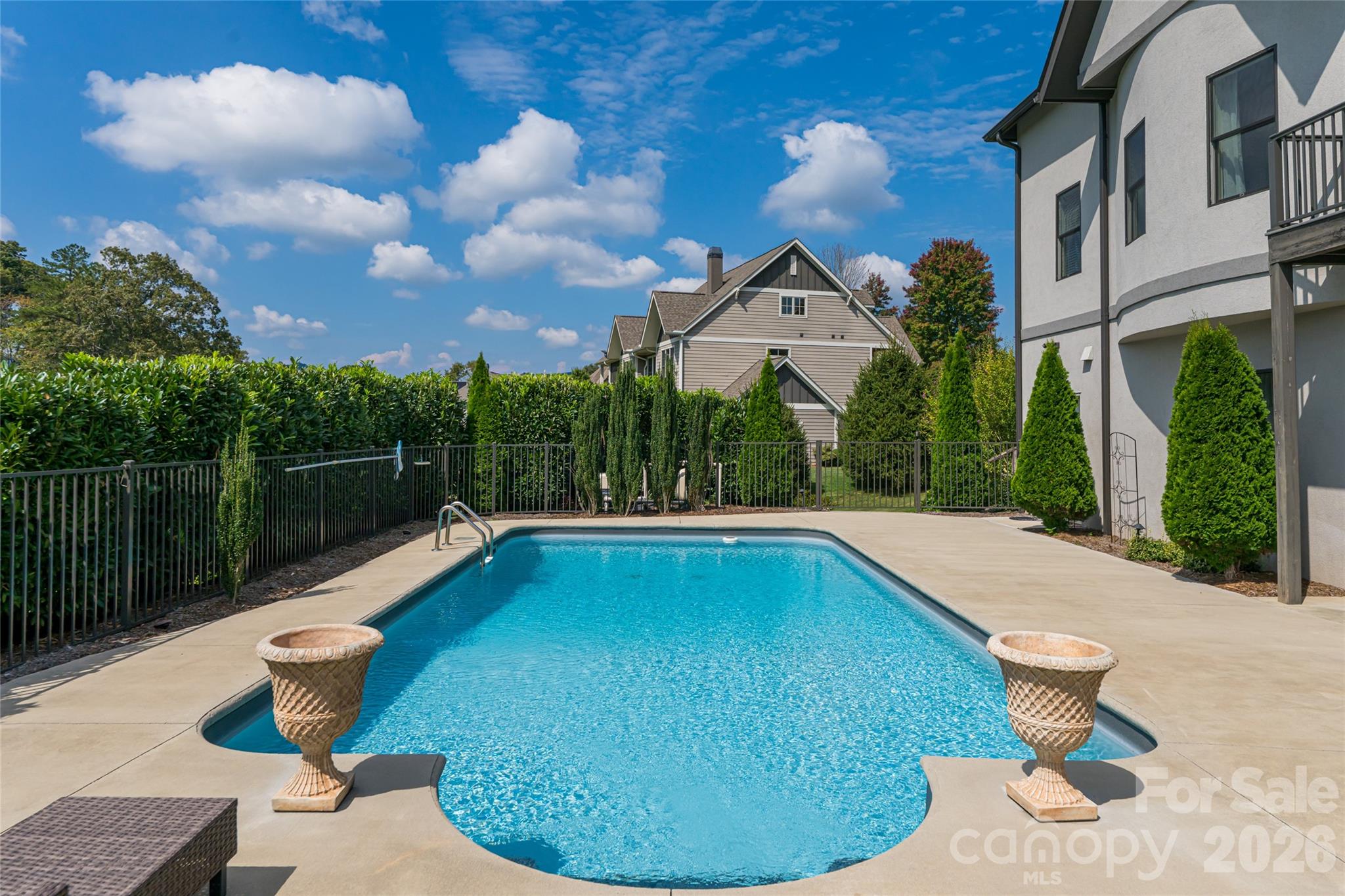 Grand Highlands At Waterford Lakes - Residential