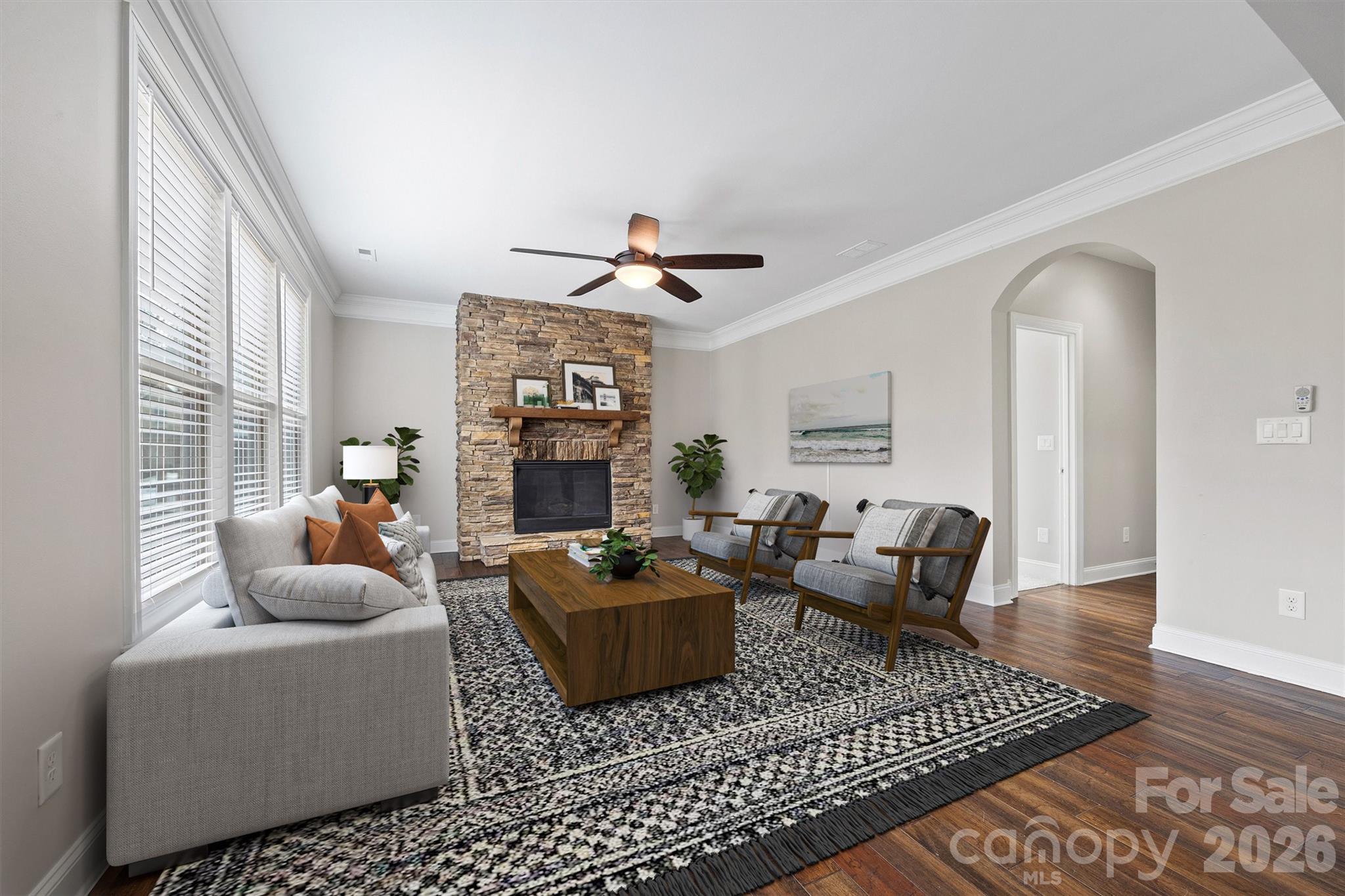 6013 Hyde Park Drive