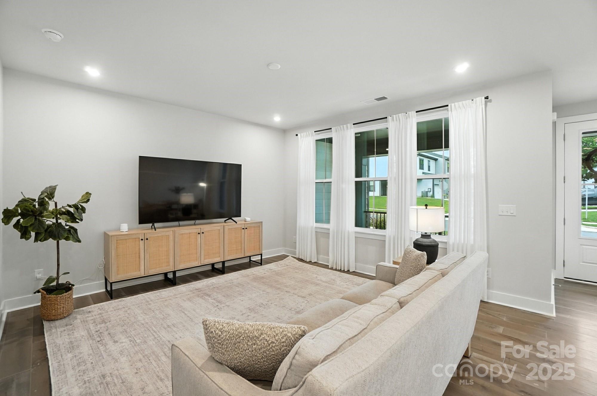 Seven Oaks - Residential