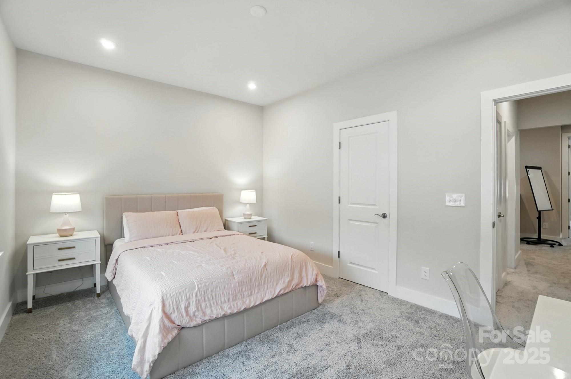 Seven Oaks - Residential