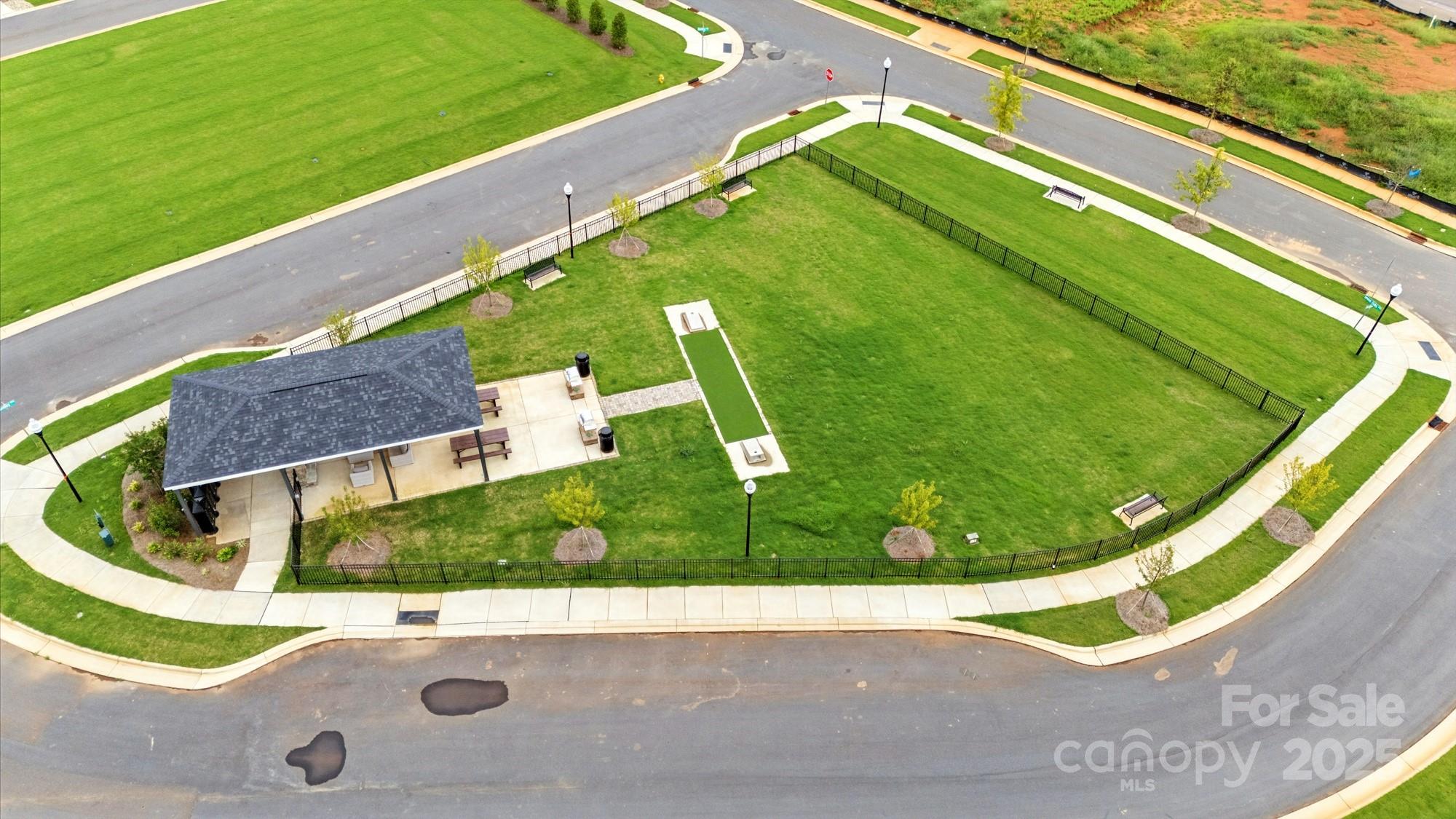 Seven Oaks - Residential