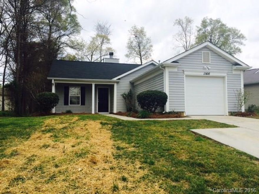 We've got the adorable ranch style home you're looking for! Walk right into the large living area, complete with fresh, neutral colored carpeting, a contemporary fireplace, and vaulted ceilings with a ceiling fan. The spacious living room flows nicely into the updated kitchen, featuring stainless steel appliances and granite countertops. Each of the three rooms are generous in size, with the Master featuring a walk-in closet. The backyard is completely fenced, and our homes are pet friendly!