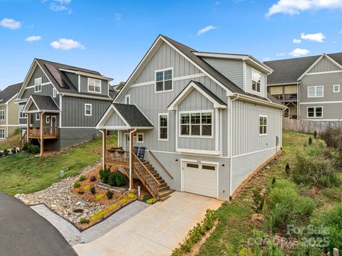 224 Oak Meadow Lane Asheville NC 28804