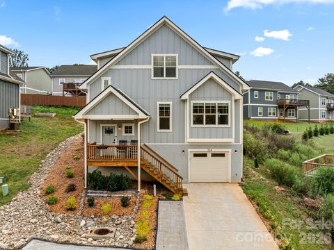 Photo of 224 Oak Meadow Lane, Asheville, NC 28804 (MLS # 4297239)