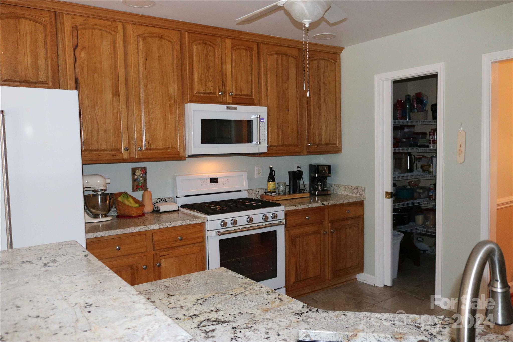 Carolando - Residential