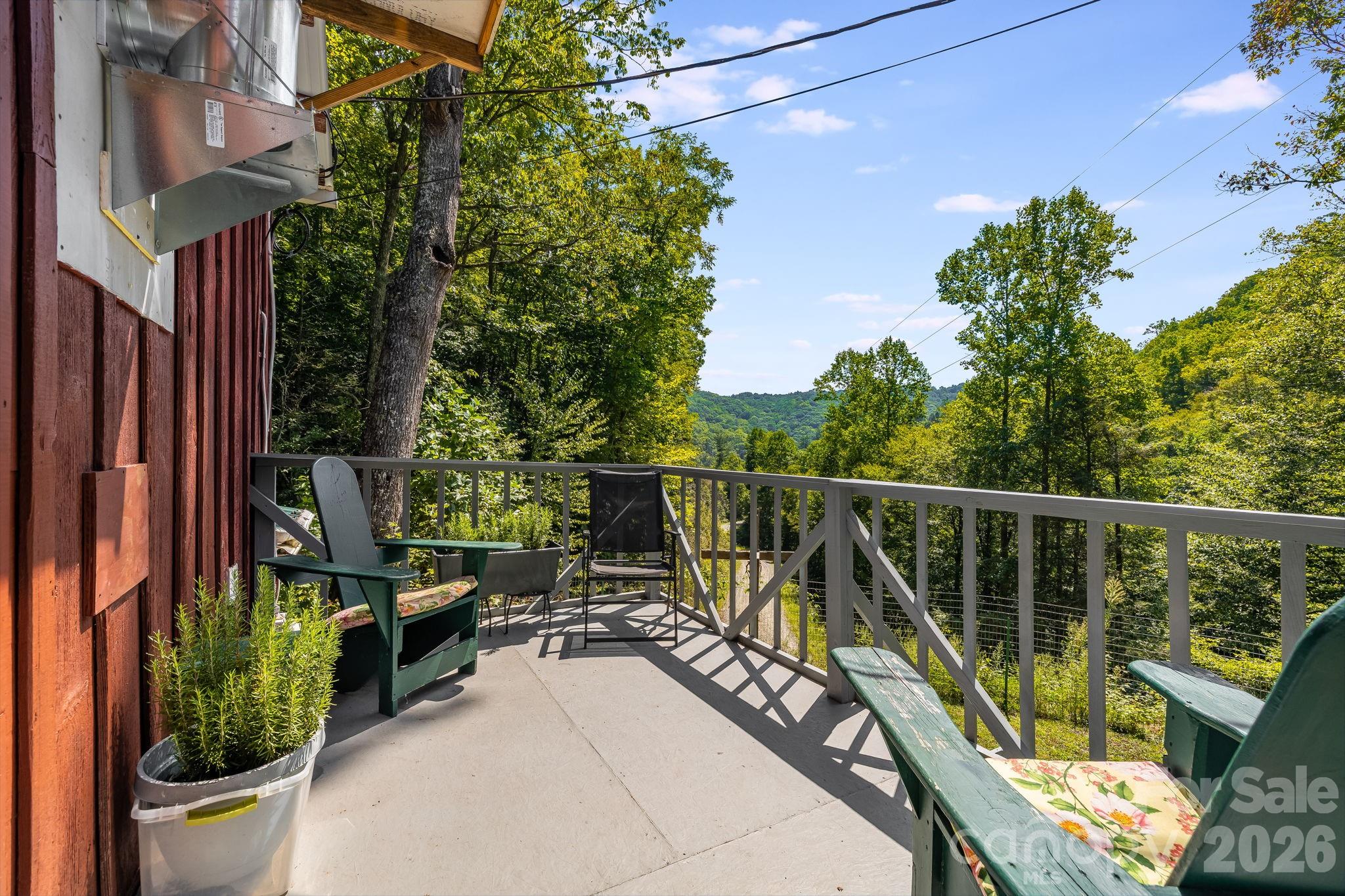 1712 Little Creek Road