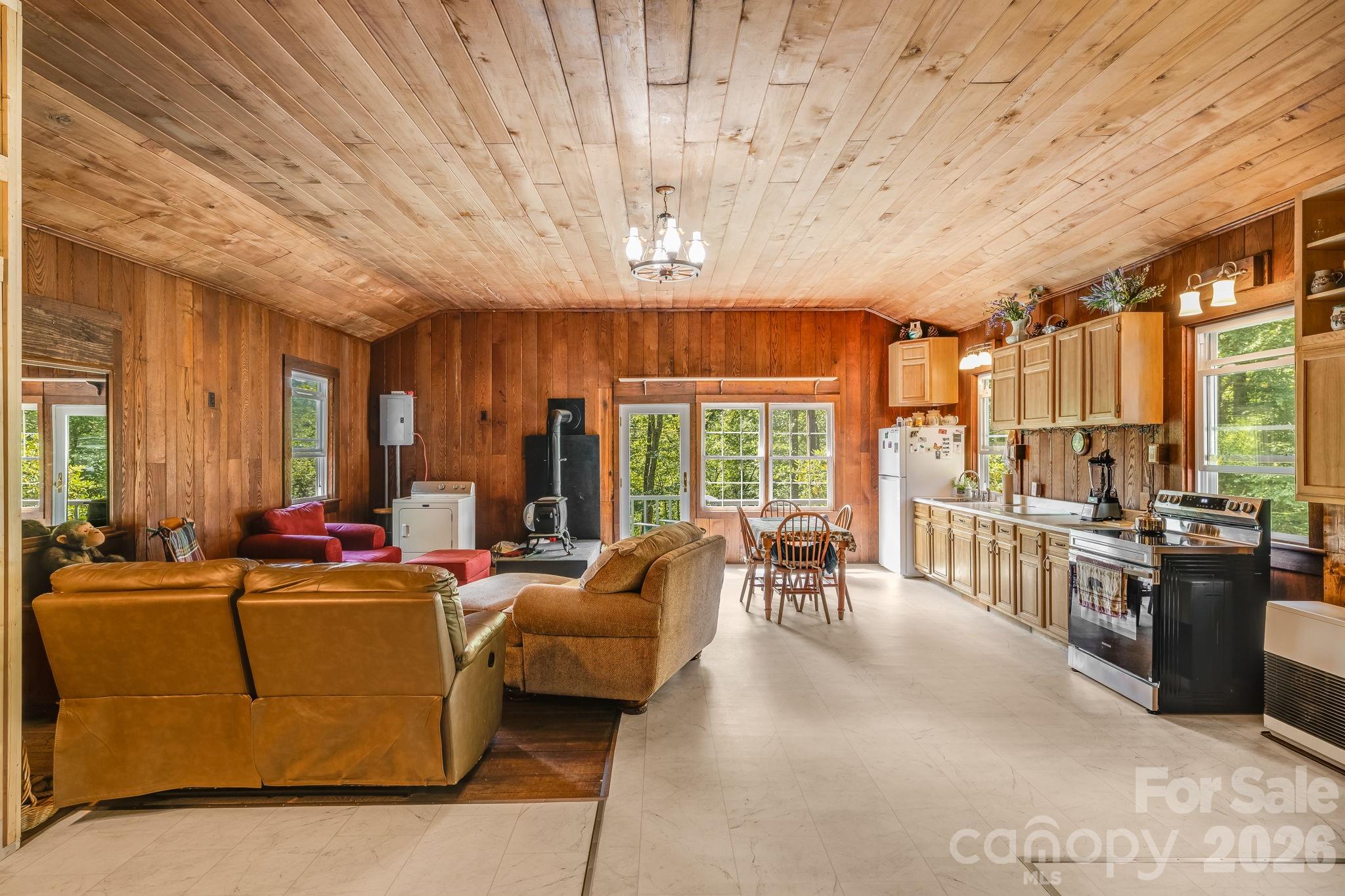 1712 Little Creek Road