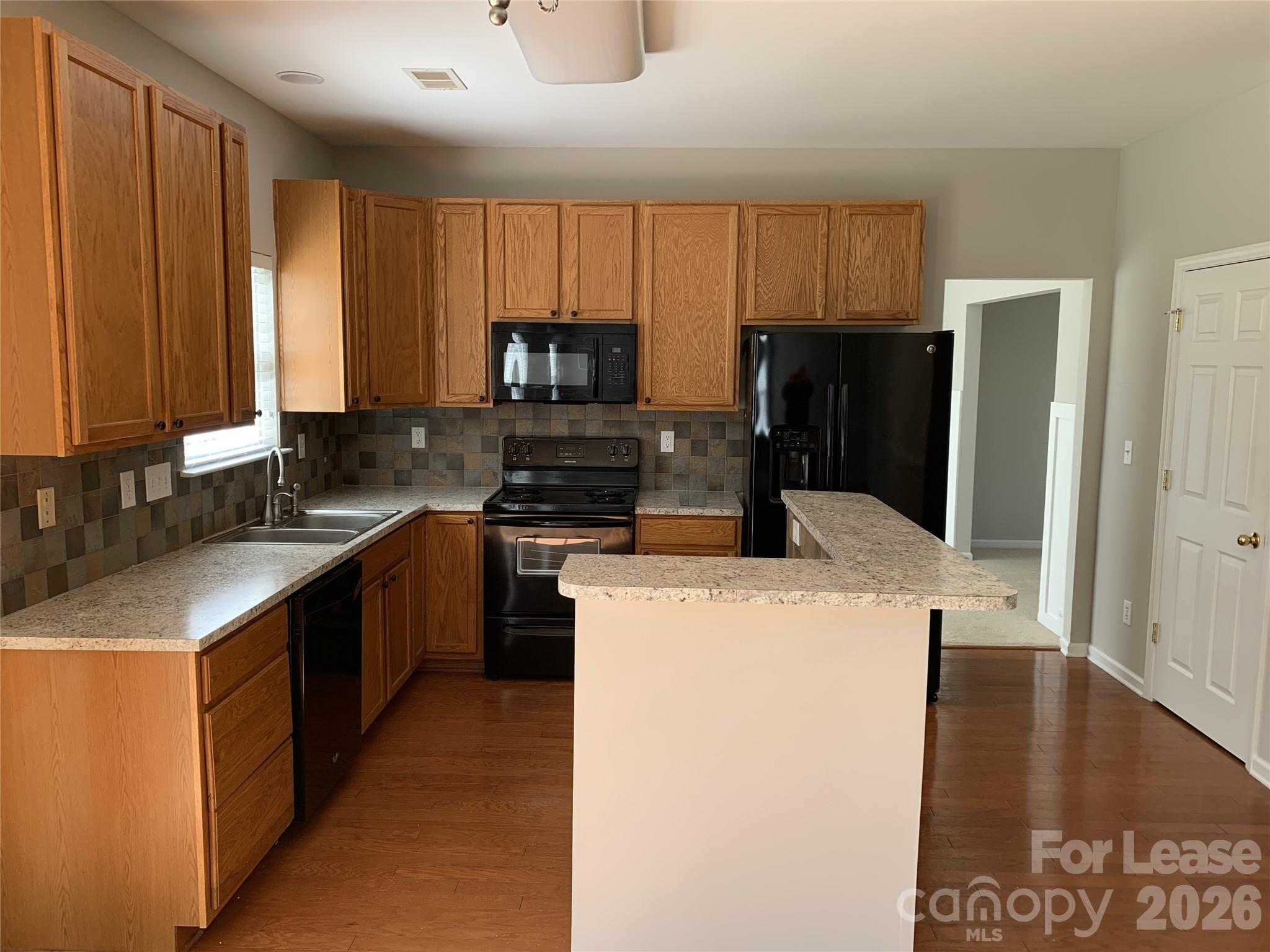 Crismark - Residential Lease