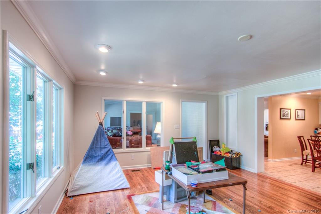 Country Club Estates - Residential