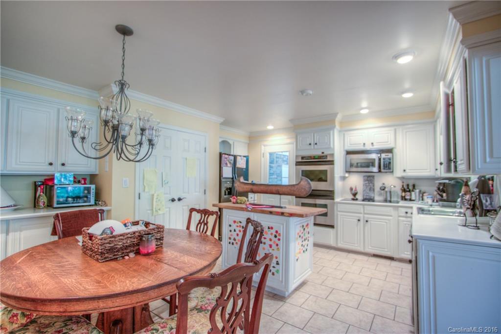 Country Club Estates - Residential