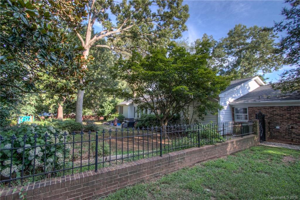 Country Club Estates - Residential