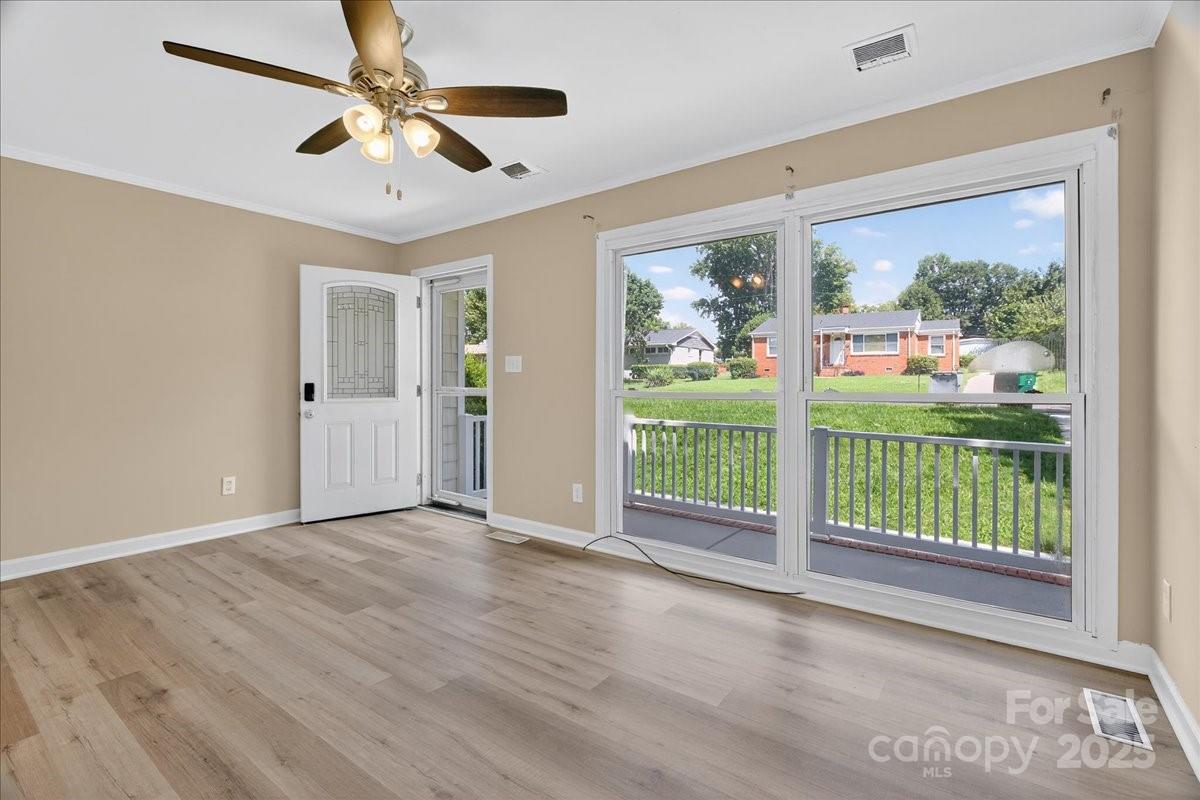 2221 Ludlow Drive