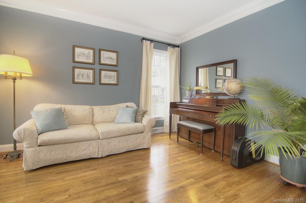 Lake Shore - Residential