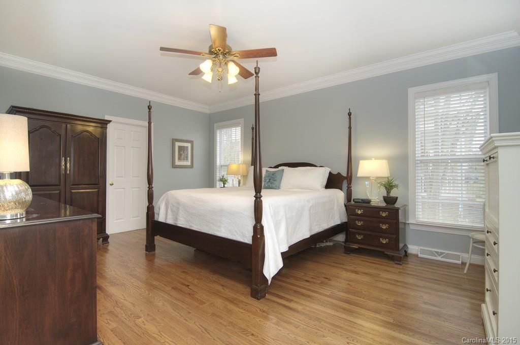 Lake Shore - Residential