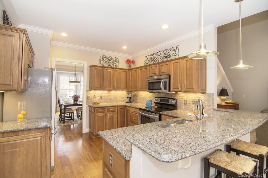 Lake Shore - Residential