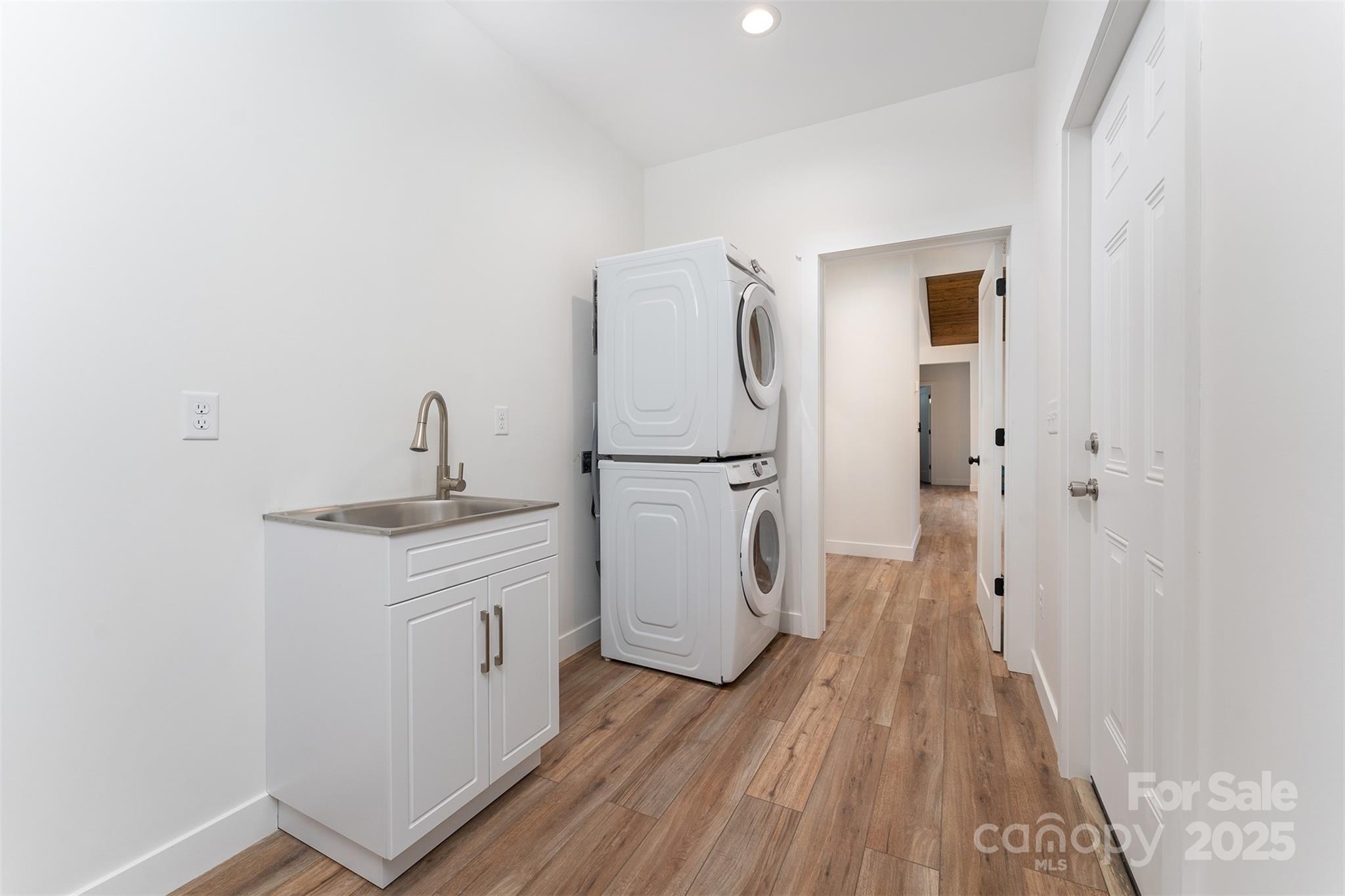 Rumbling Bald on Lake Lure - Residential