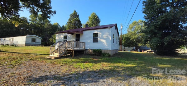 918 MOUNTAIN CREST DR, KINGS MOUNTAIN, NC 28086 - Image e33a90f426e13c96764c45a03eb4abdf/2107076407