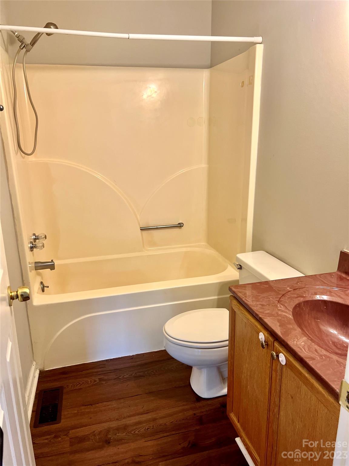 Shadow Lake - Residential Lease