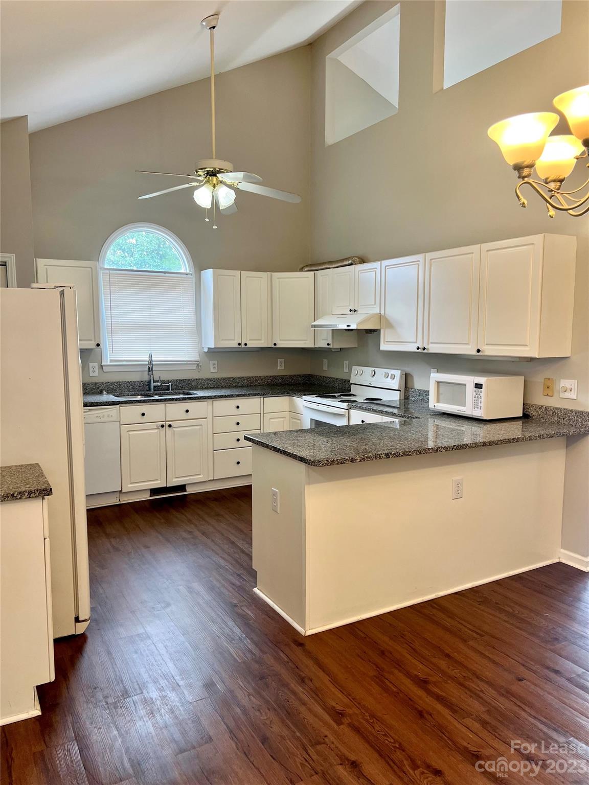 Shadow Lake - Residential Lease