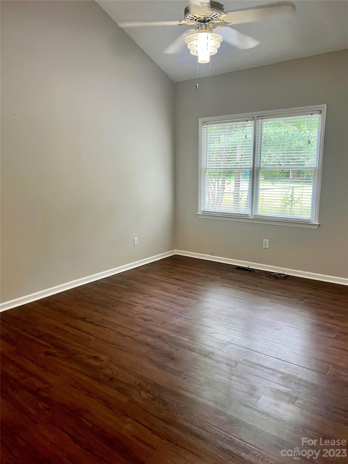 Shadow Lake - Residential Lease