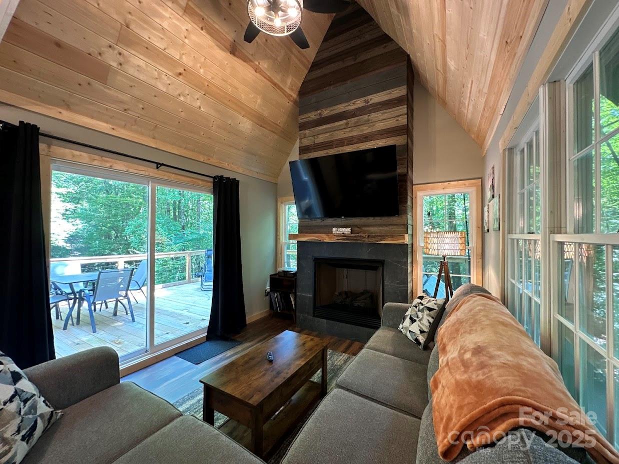 30 Rainbow Lake Circle