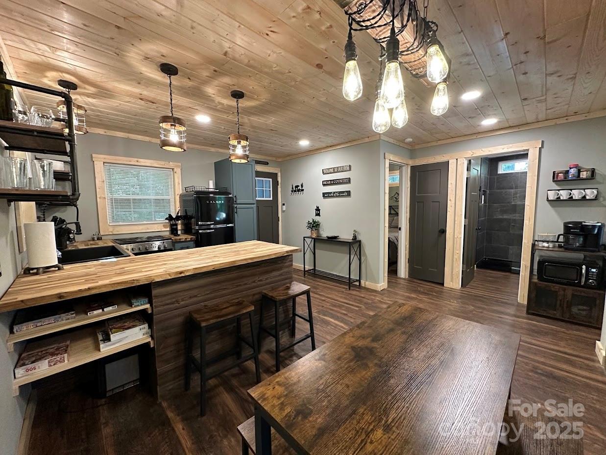 30 Rainbow Lake Circle