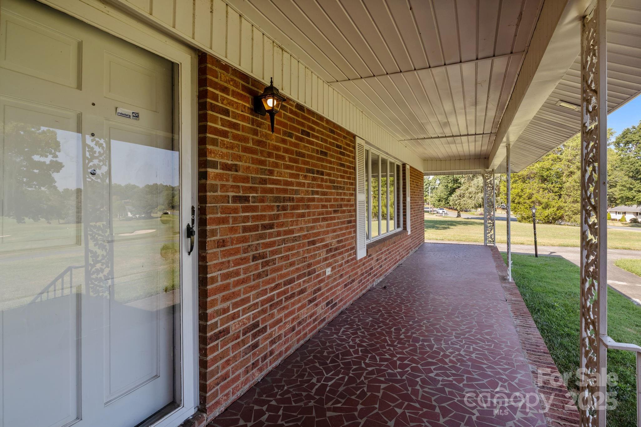 1314 Stoneyridge Drive