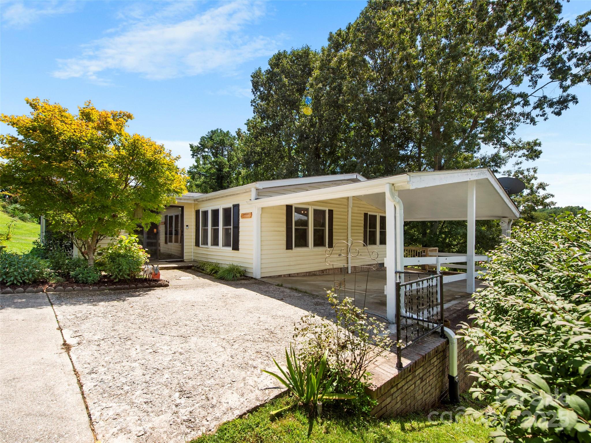200 Cranbrook Circle