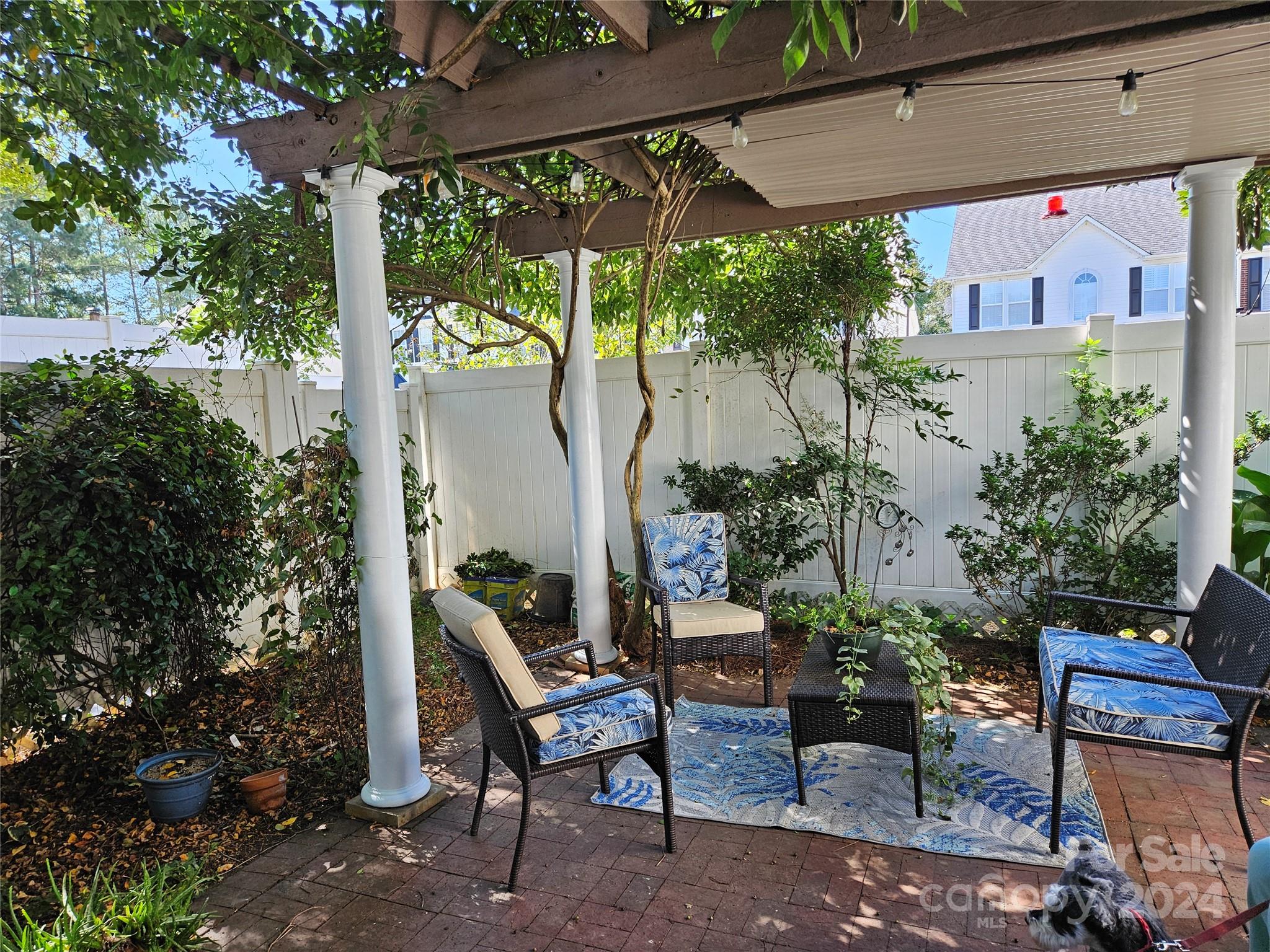 Sunset Point Townhomes - Residential