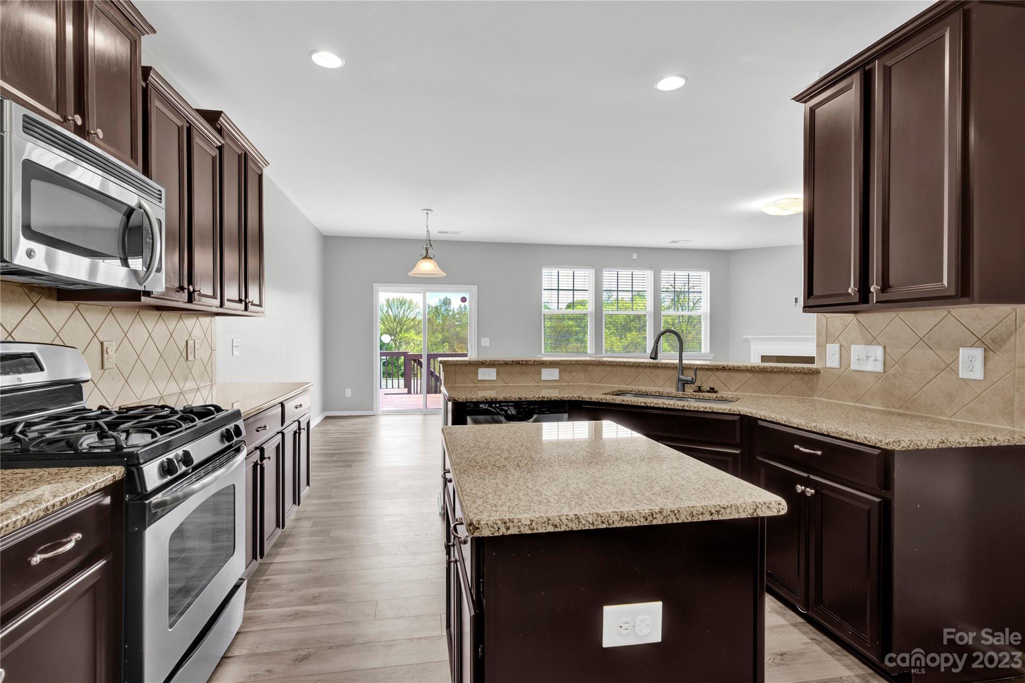 Almond Glen - Residential