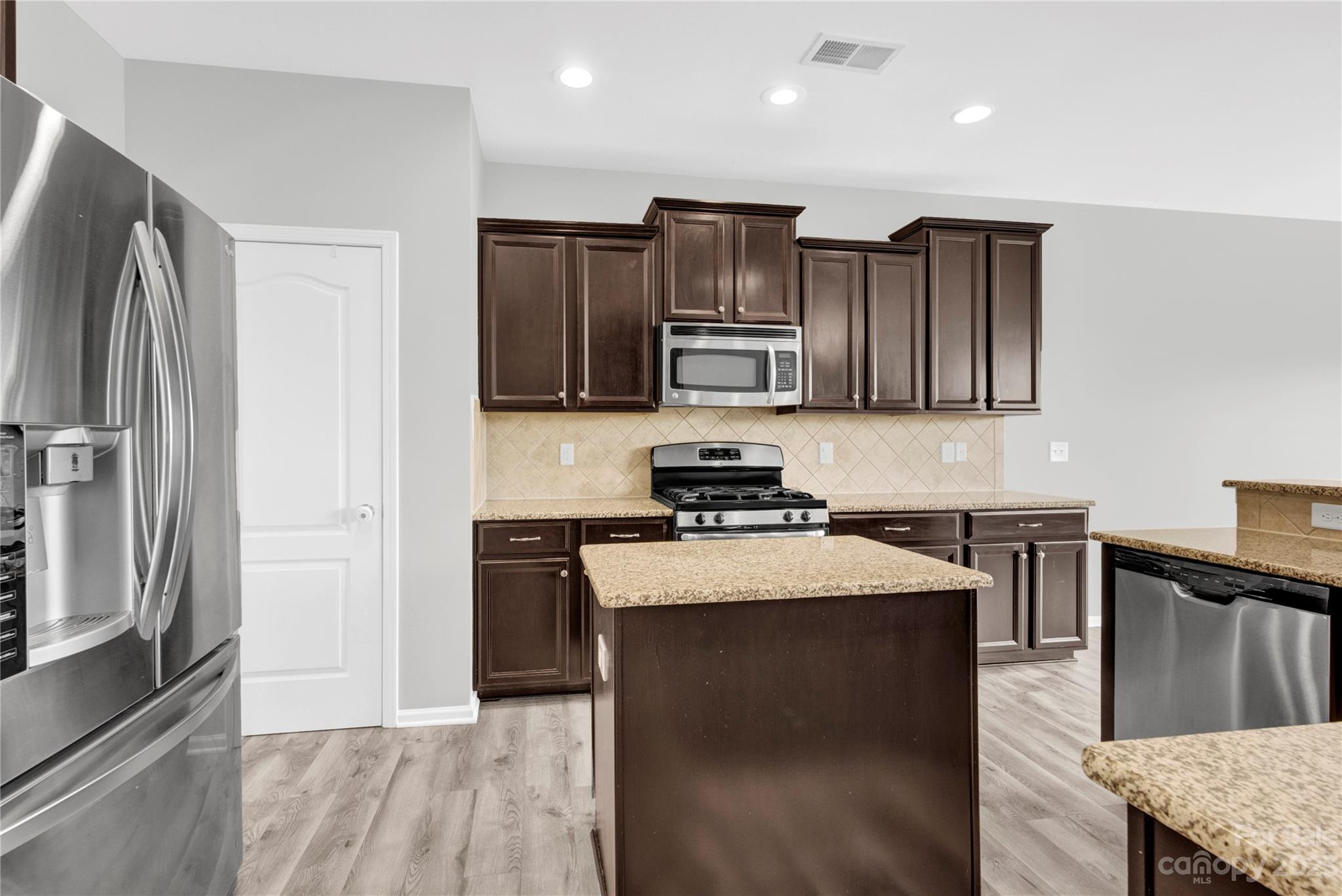 Almond Glen - Residential