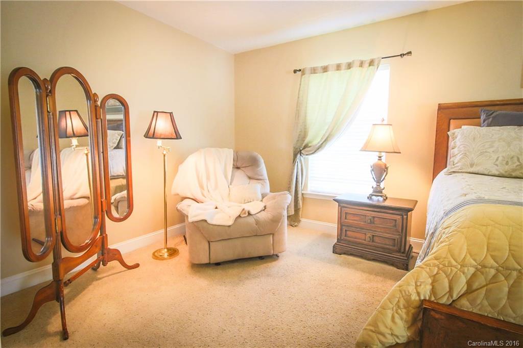 English Trails - Residential