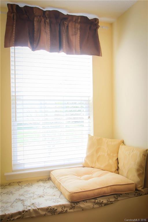 English Trails - Residential