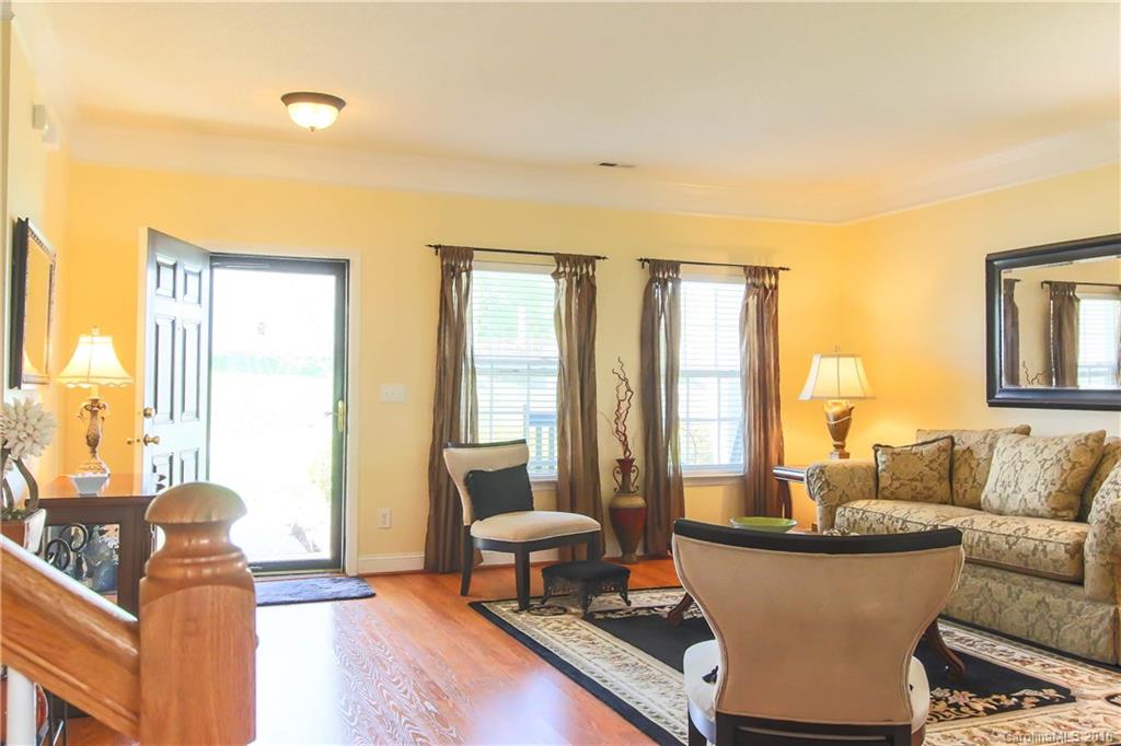 English Trails - Residential