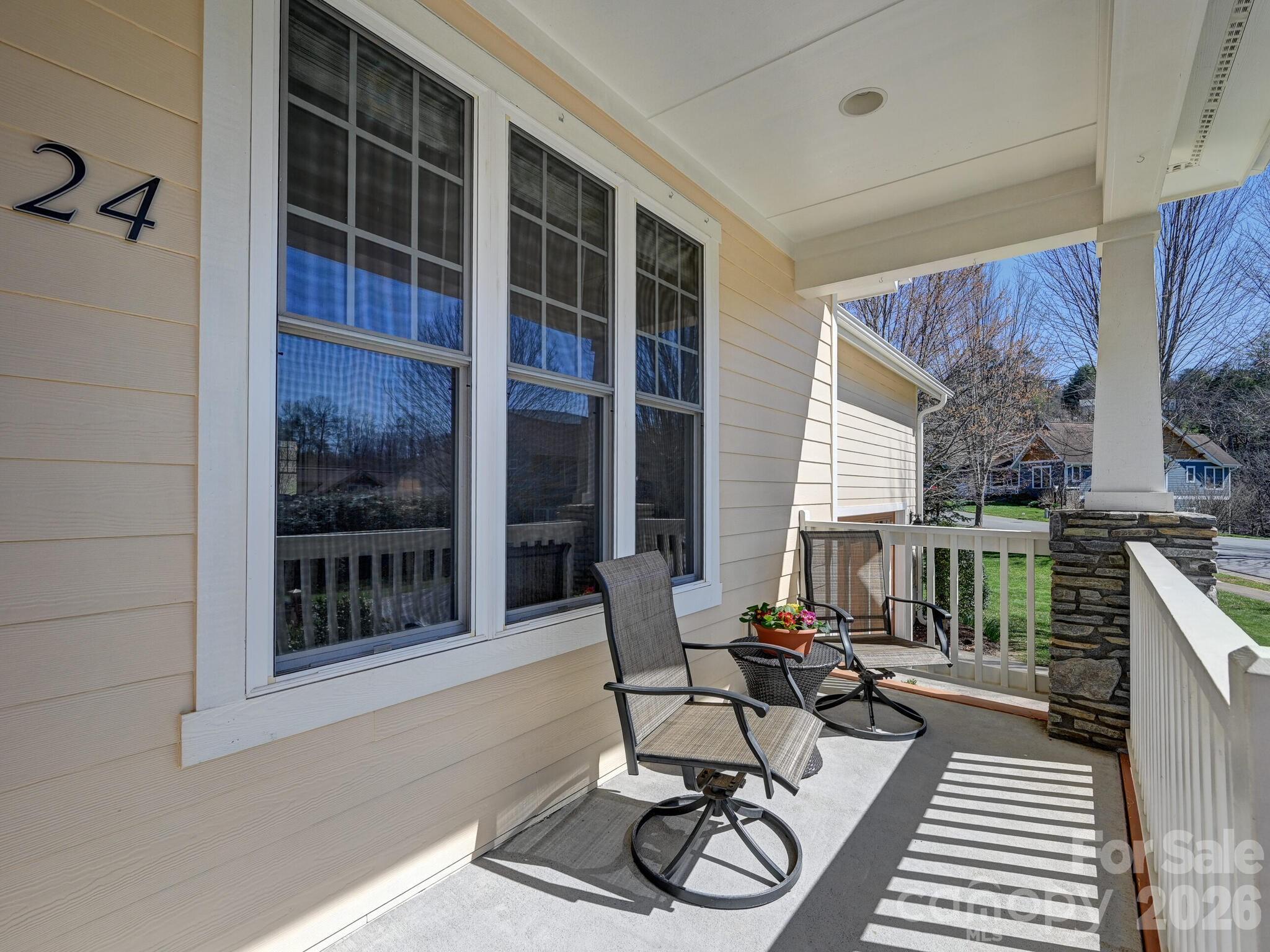 24 Creekside View Drive